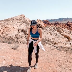 Meet your Posher, Alyssa